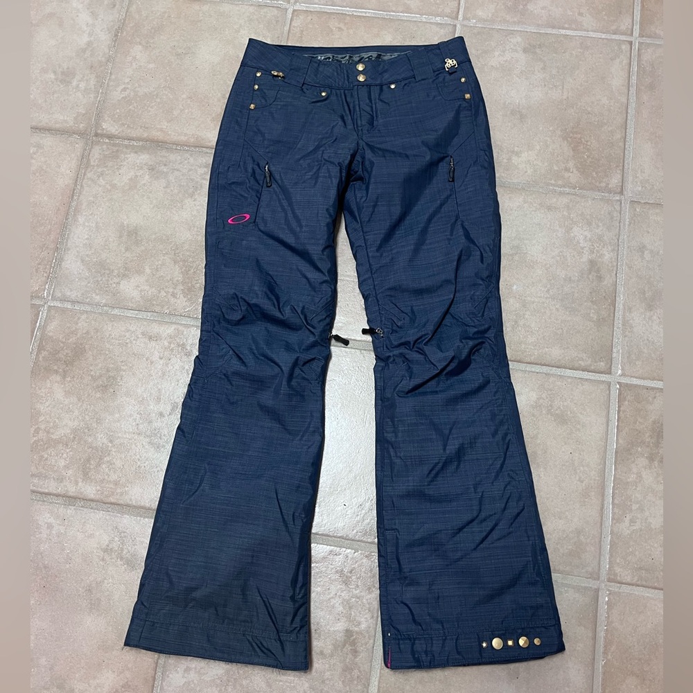 Oakley snowboard/ski pants, very warm in denim blue